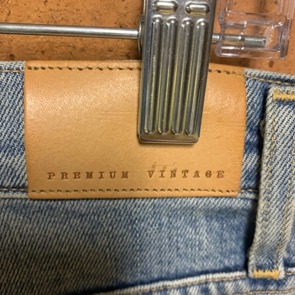 Citizens of Humanity Premium Vintage Damy Cropped Flare Jeans - Picture 5 of 8